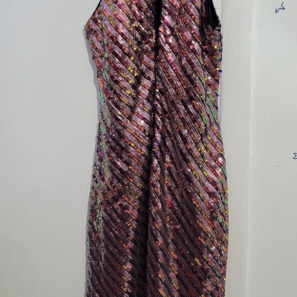 Cut Out Slit Back Halter Neck Sequin Bodycon Dress Sparkling Size Medium - Picture 4 of 10